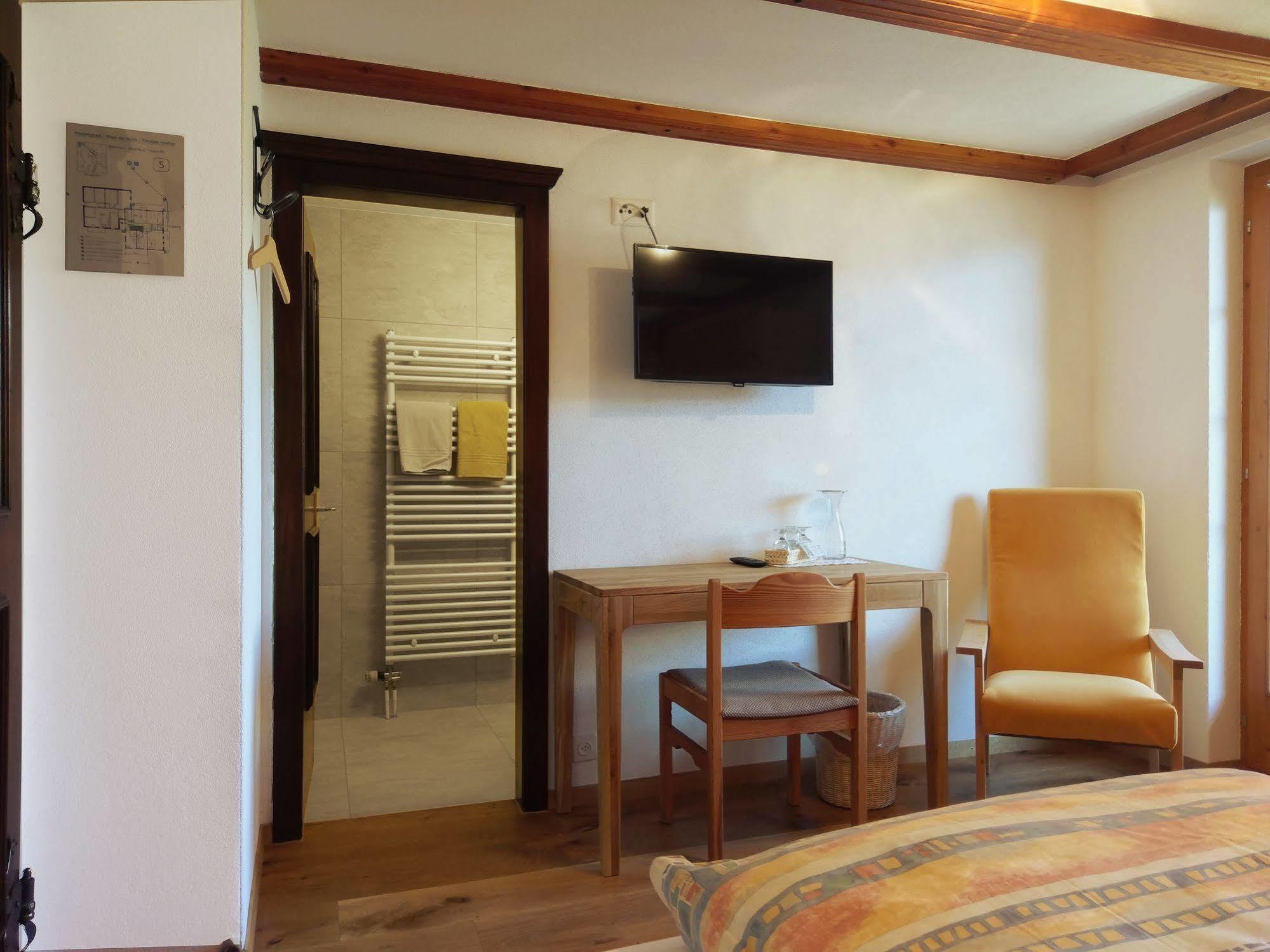 Hotel Alpenblick Zeneggen 외부 사진