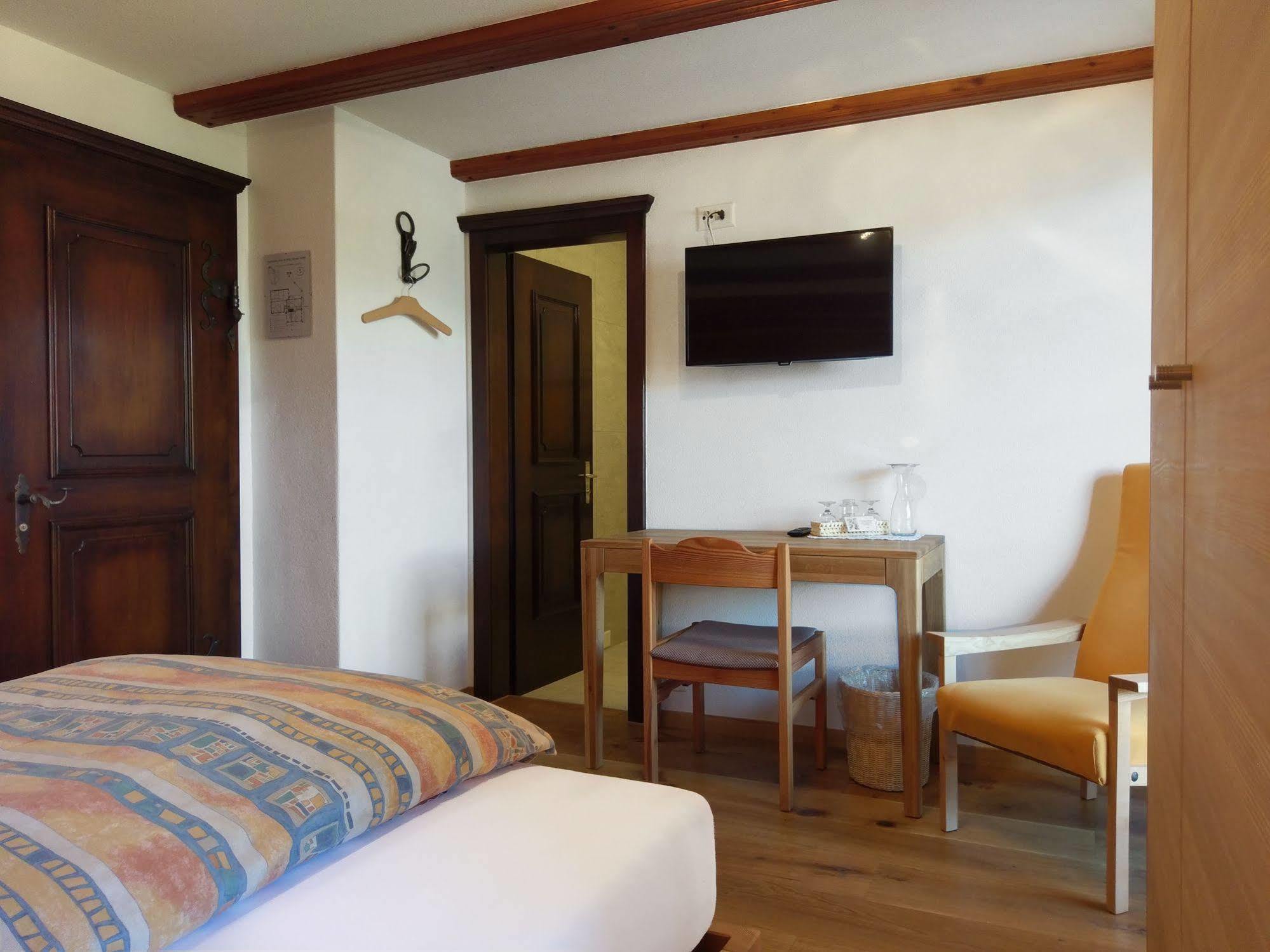 Hotel Alpenblick Zeneggen 외부 사진