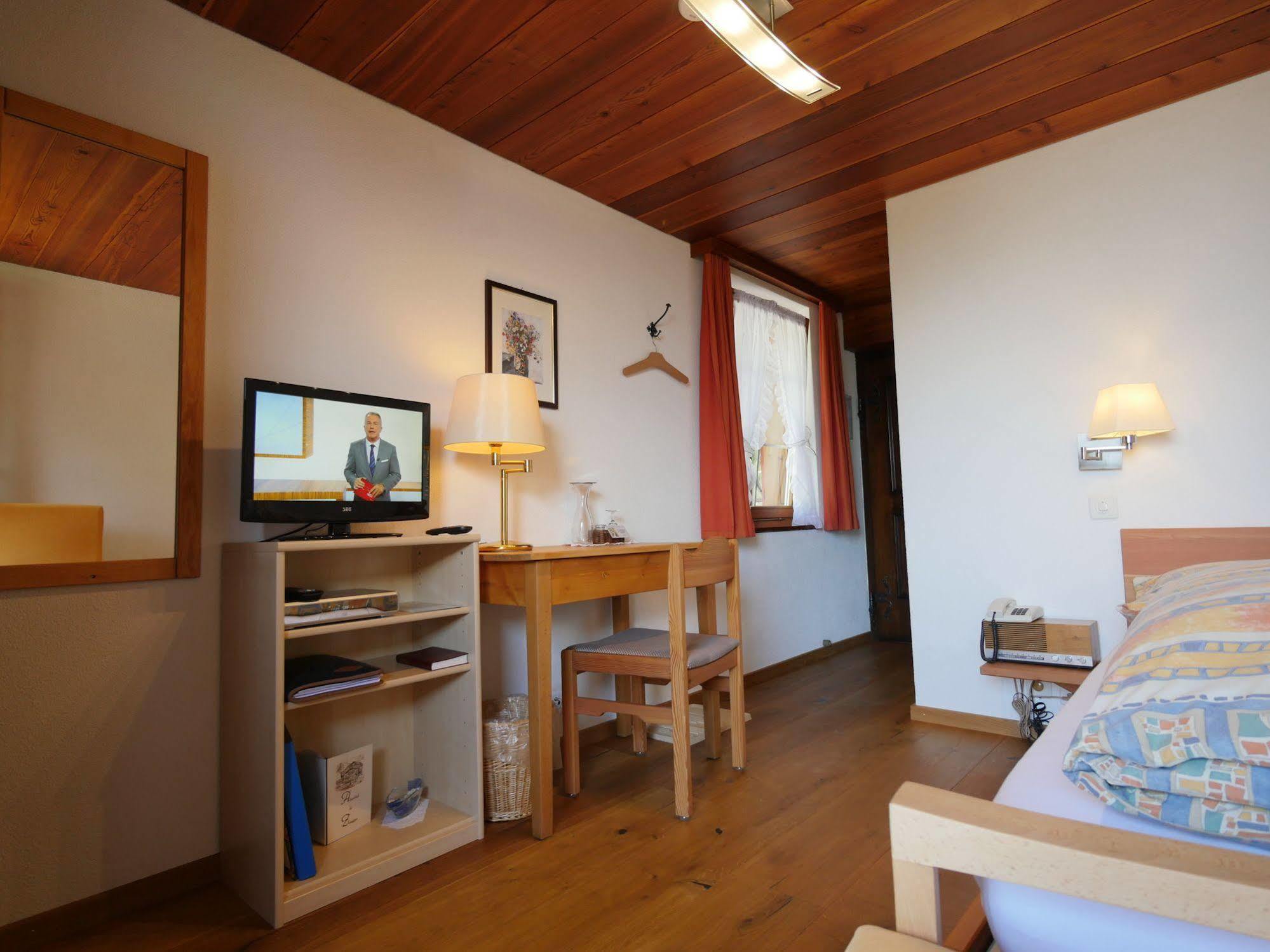 Hotel Alpenblick Zeneggen 외부 사진